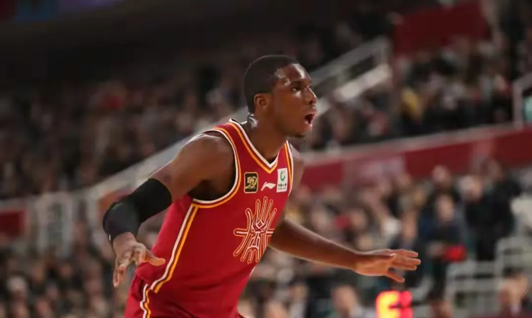 主场劣势击败，球队急需改进战术