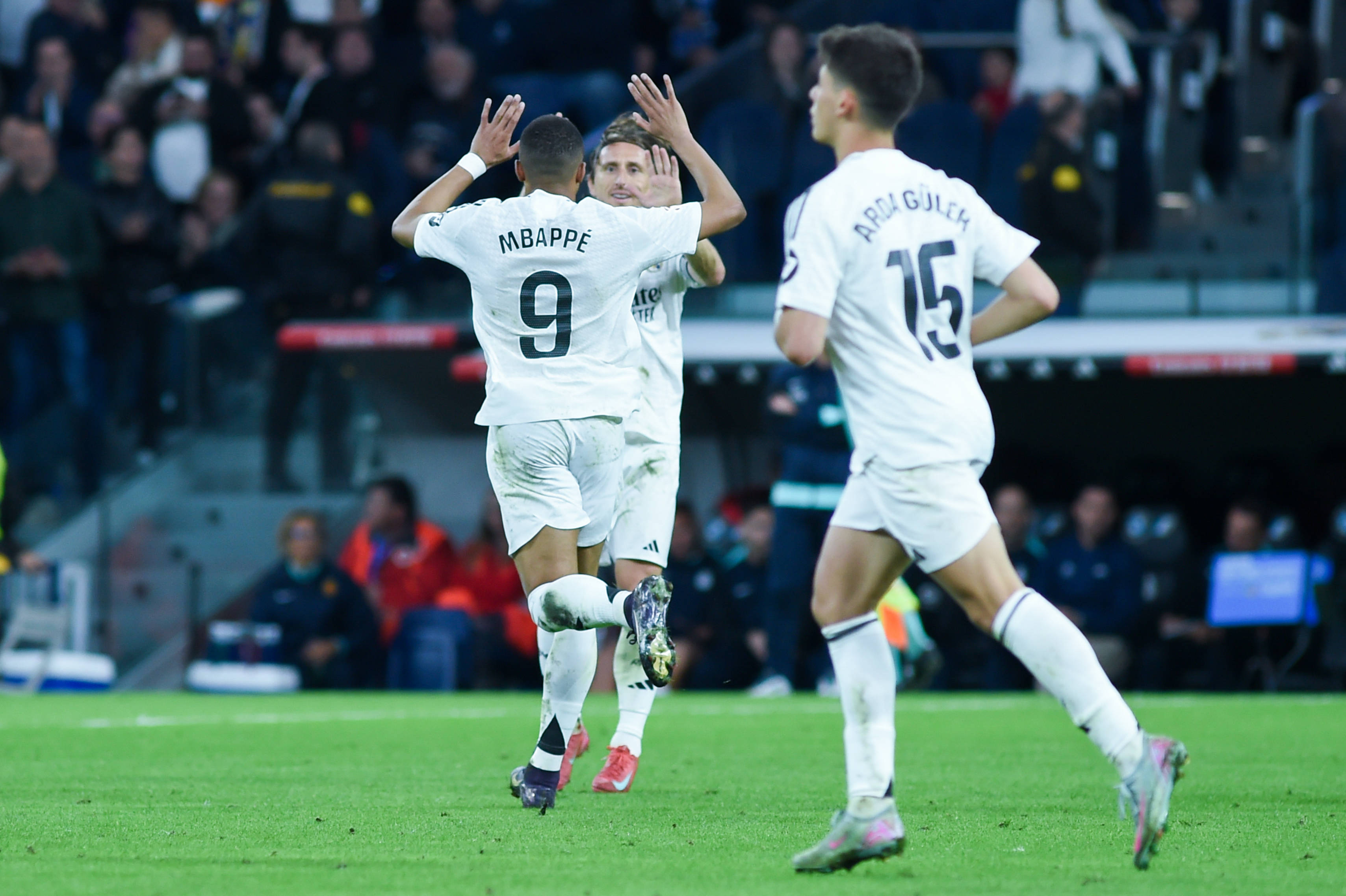 皇家马德里客场失利,西甲强队备战欧洲赛场 皇家马德里客场失利,西甲强队备战欧洲赛场