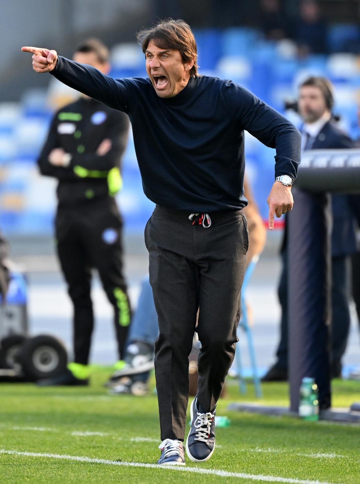 那不勒斯客场不敌佛罗伦萨,遭遇失利的简单介绍 那不勒斯客场不敌佛罗伦萨,遭遇失利的简单介绍